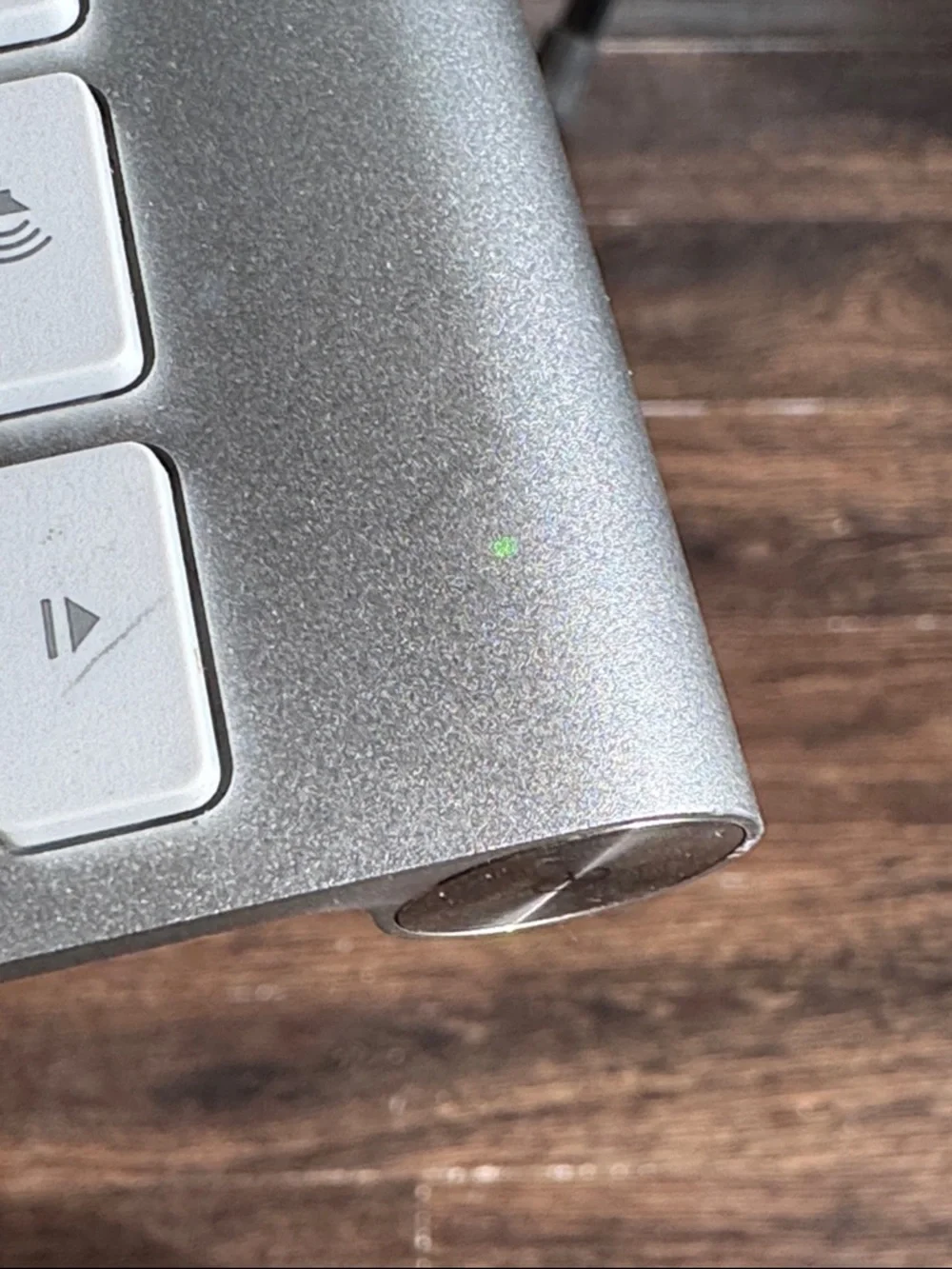 Apple wireless Bluetooth keyboard A1314